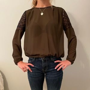 Chloe K Top Size XS black and army green